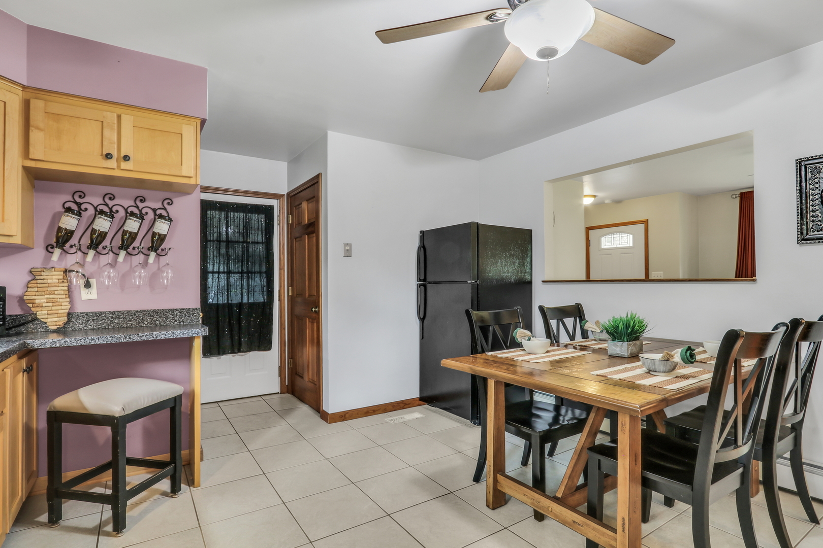 2501 S Vaupell Drive, McHenry, IL 60051