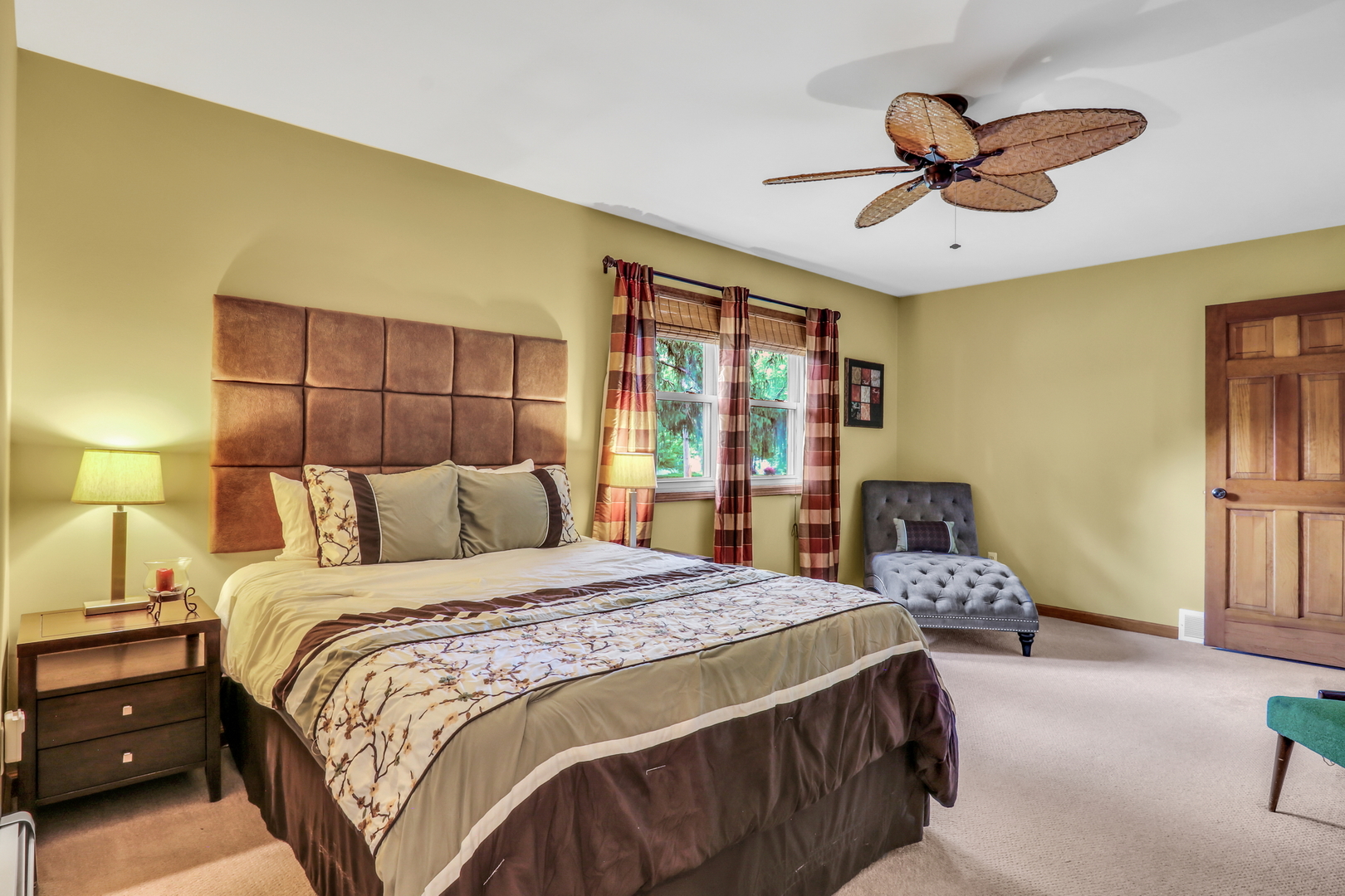 2501 S Vaupell Drive, McHenry, IL 60051