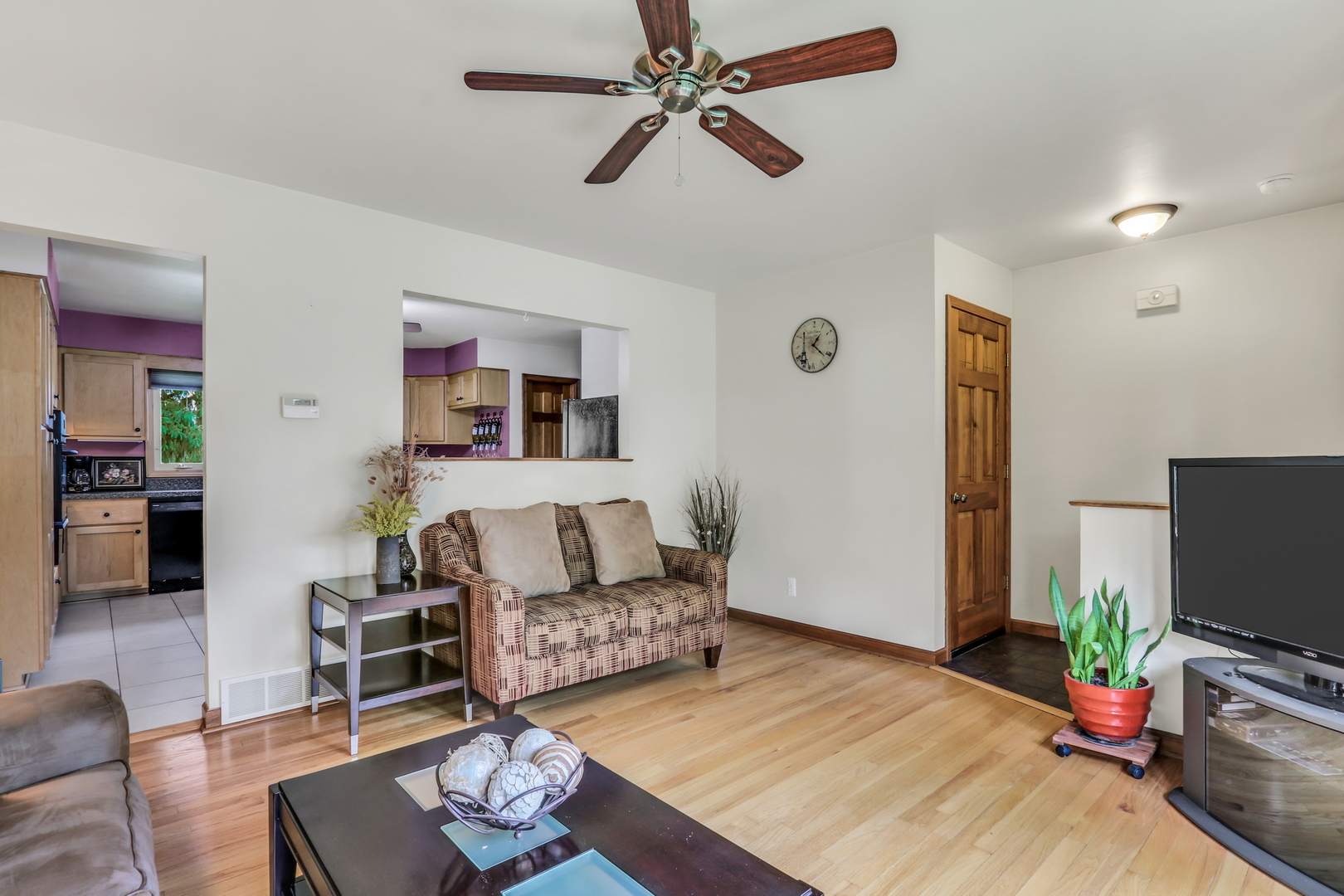 2501 S Vaupell Drive, McHenry, IL 60051