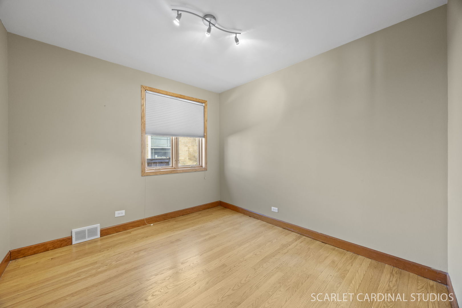 882 Hillside Avenue, Glen Ellyn, IL 60137