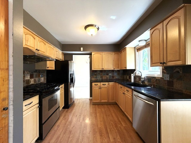 129 Rumsey Place, Westmont, IL 60559