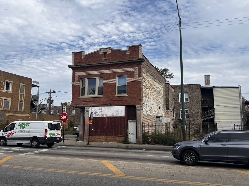 401 S Cicero Avenue, Chicago, IL 60644