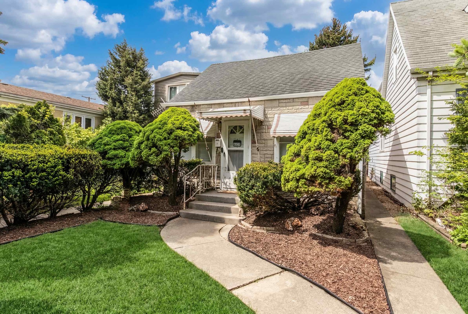 4438 N Narragansett Avenue, Harwood Heights, IL 60706