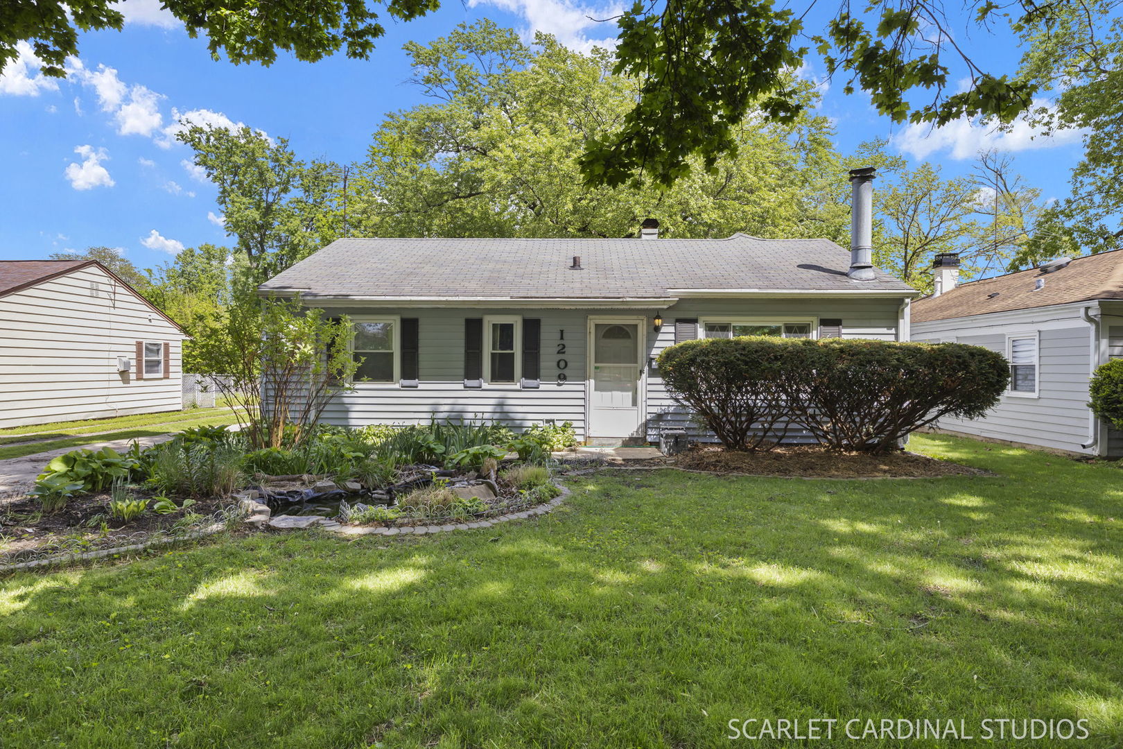 1209 Fischer Street, Wheaton, IL 60189