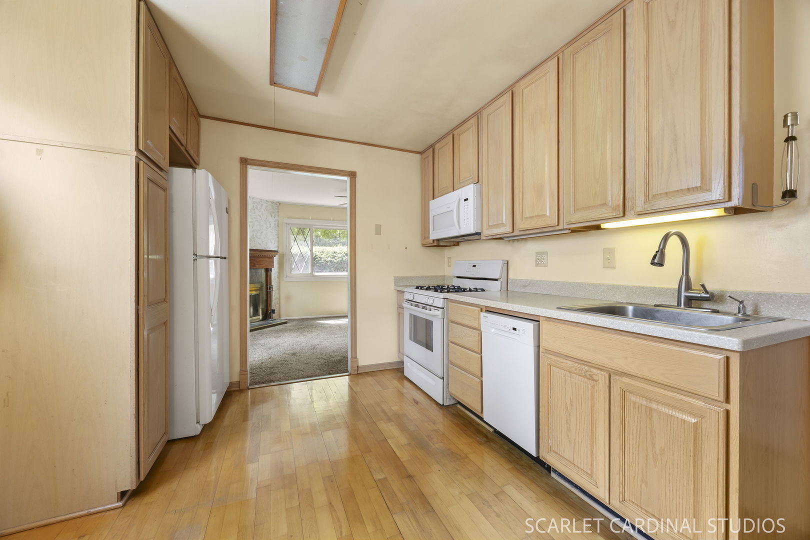 1209 Fischer Street, Wheaton, IL 60189
