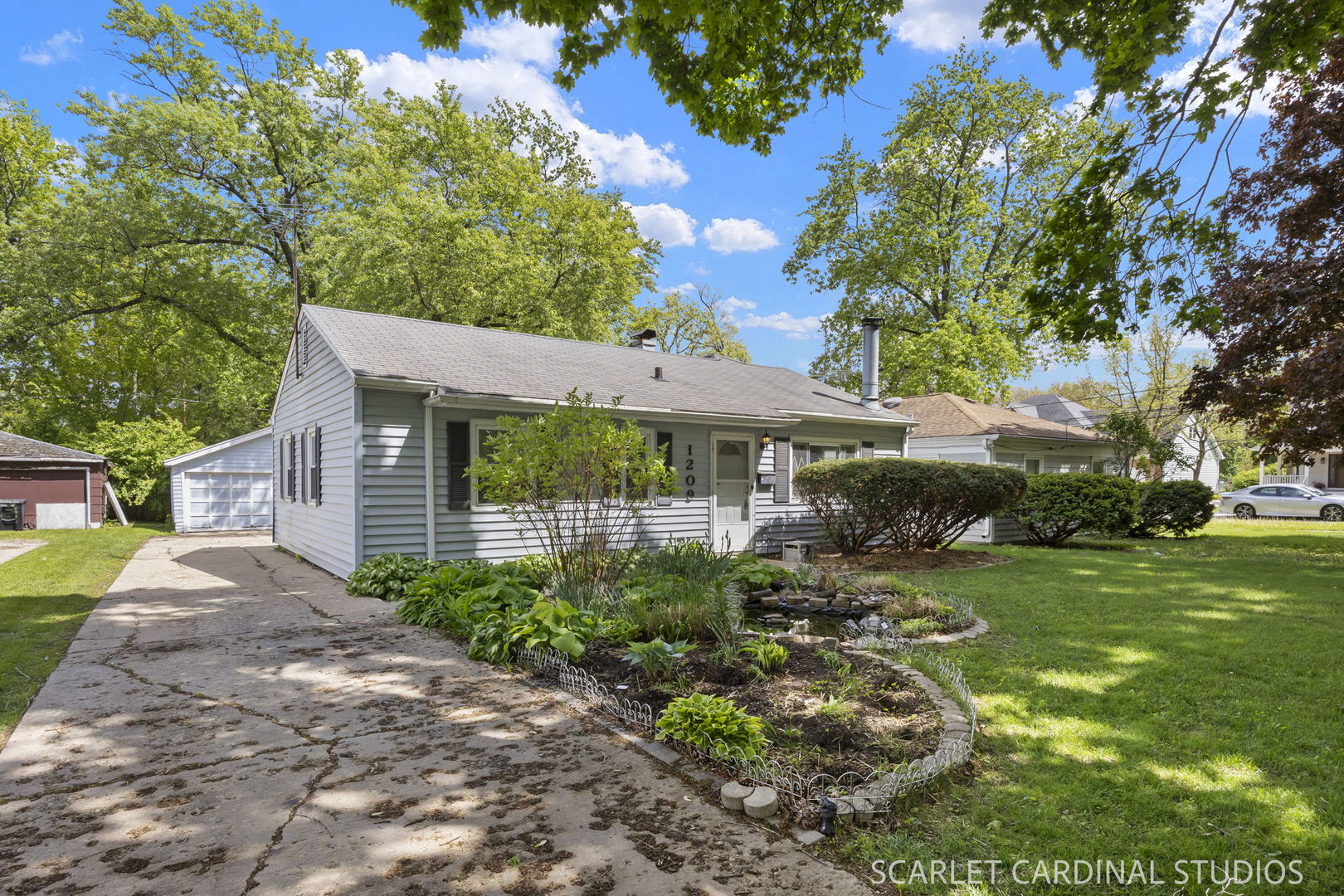 1209 Fischer Street, Wheaton, IL 60189
