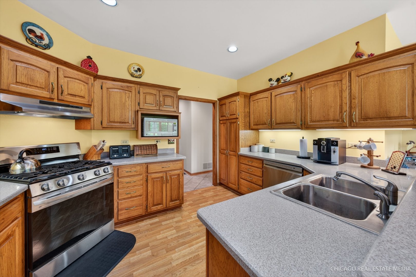6911 Prairie Drive, Spring Grove, IL 60081