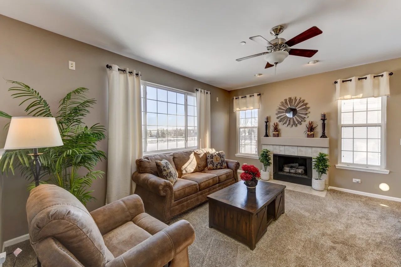 1125 Hampton Lane, Yorkville, IL 60560