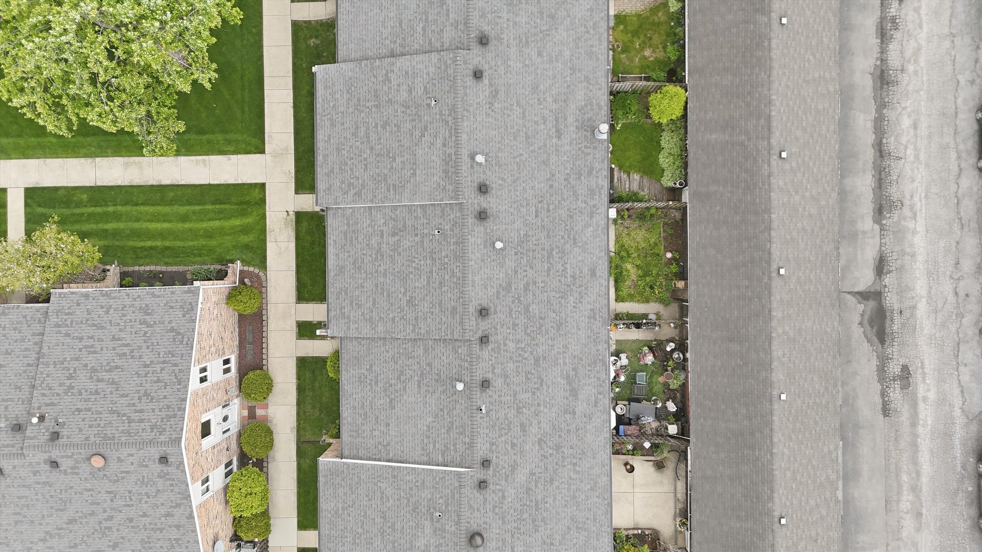 20 Ottawa Court, Justice, IL 60458