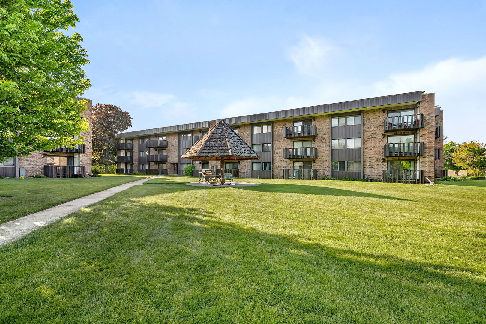 1420 Woodbridge Road #3A, Joliet, IL 60436
