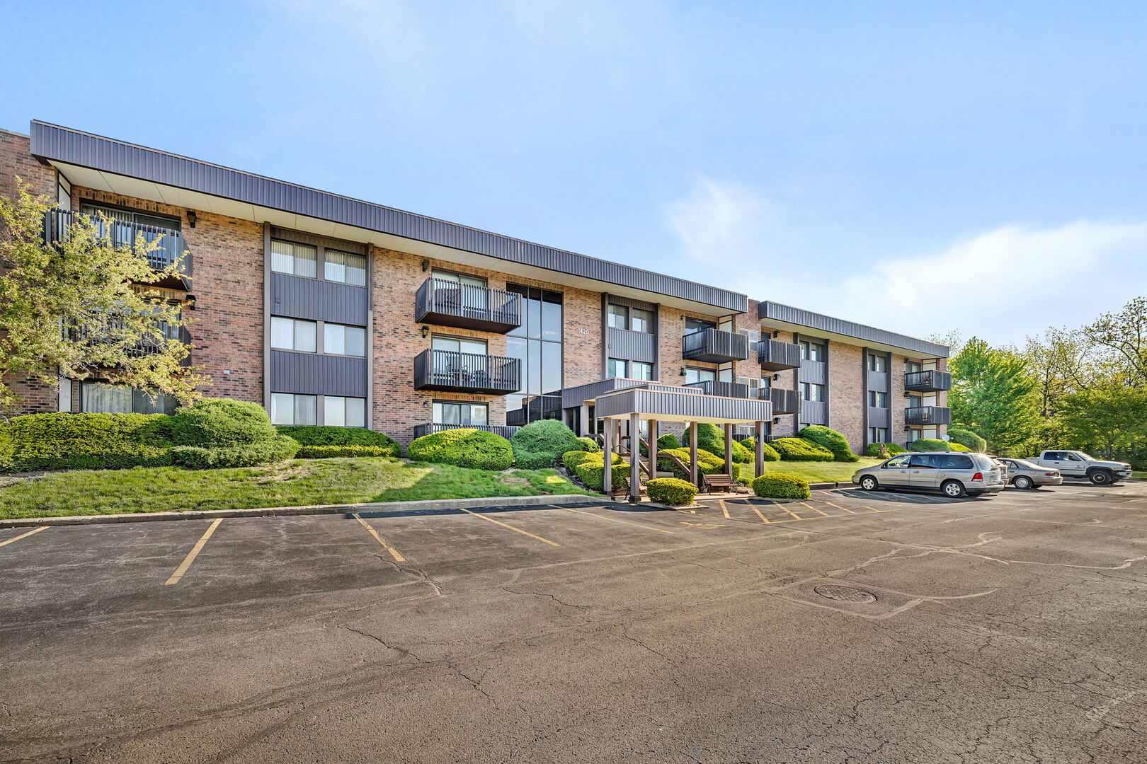 1420 Woodbridge Road #3A, Joliet, IL 60436