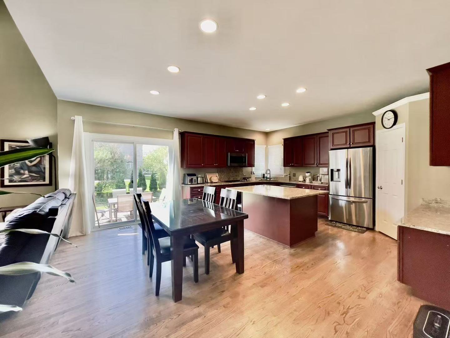 Naperville, IL 60564