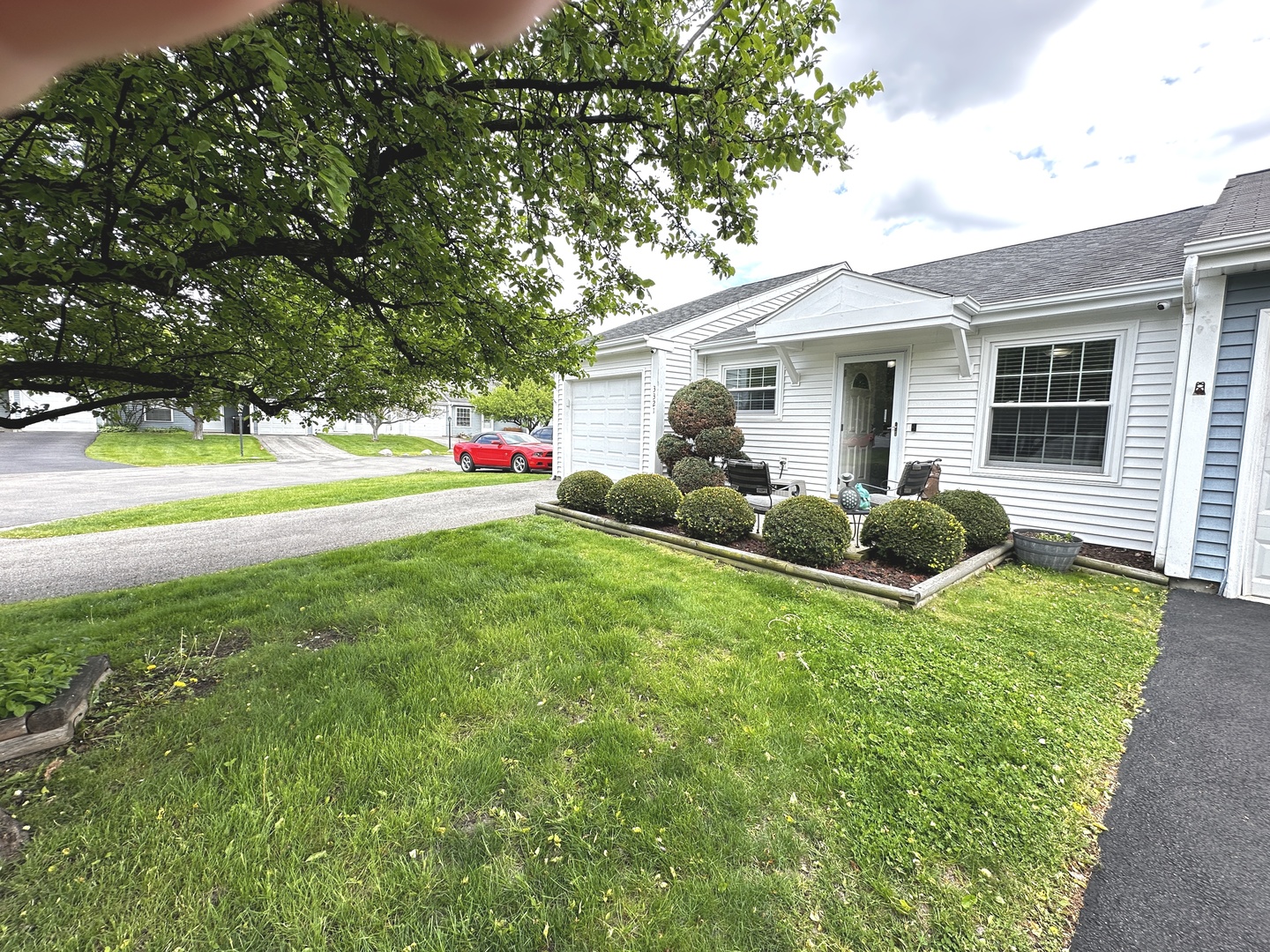 3321 Greenwich Lane, Island Lake, IL 60042