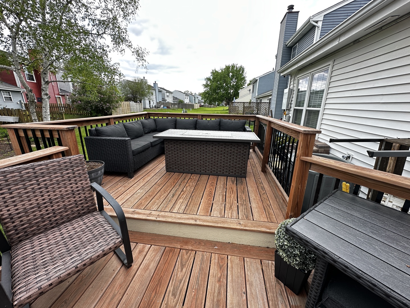 3321 Greenwich Lane, Island Lake, IL 60042