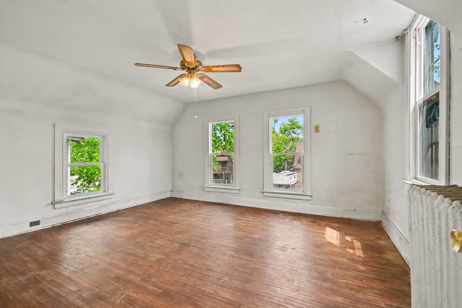 456 Florence Avenue, Joliet, IL 60433