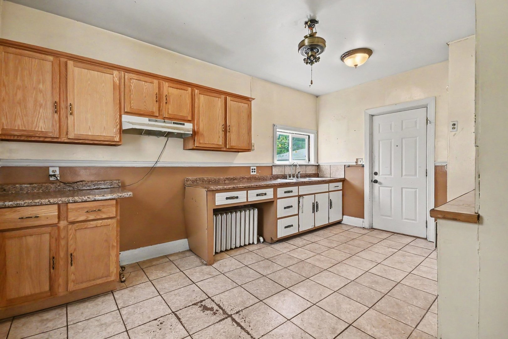 456 Florence Avenue, Joliet, IL 60433