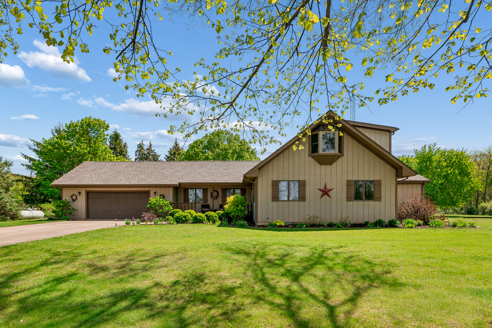 9590 Brown Road, Morris, IL 60450