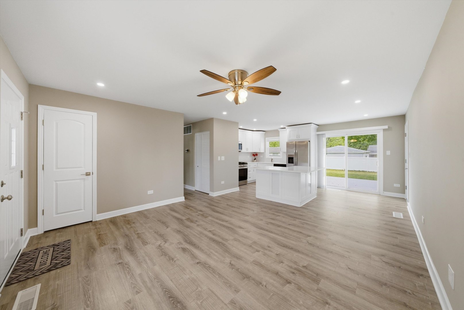 953 Dartmouth Avenue, Matteson, IL 60443