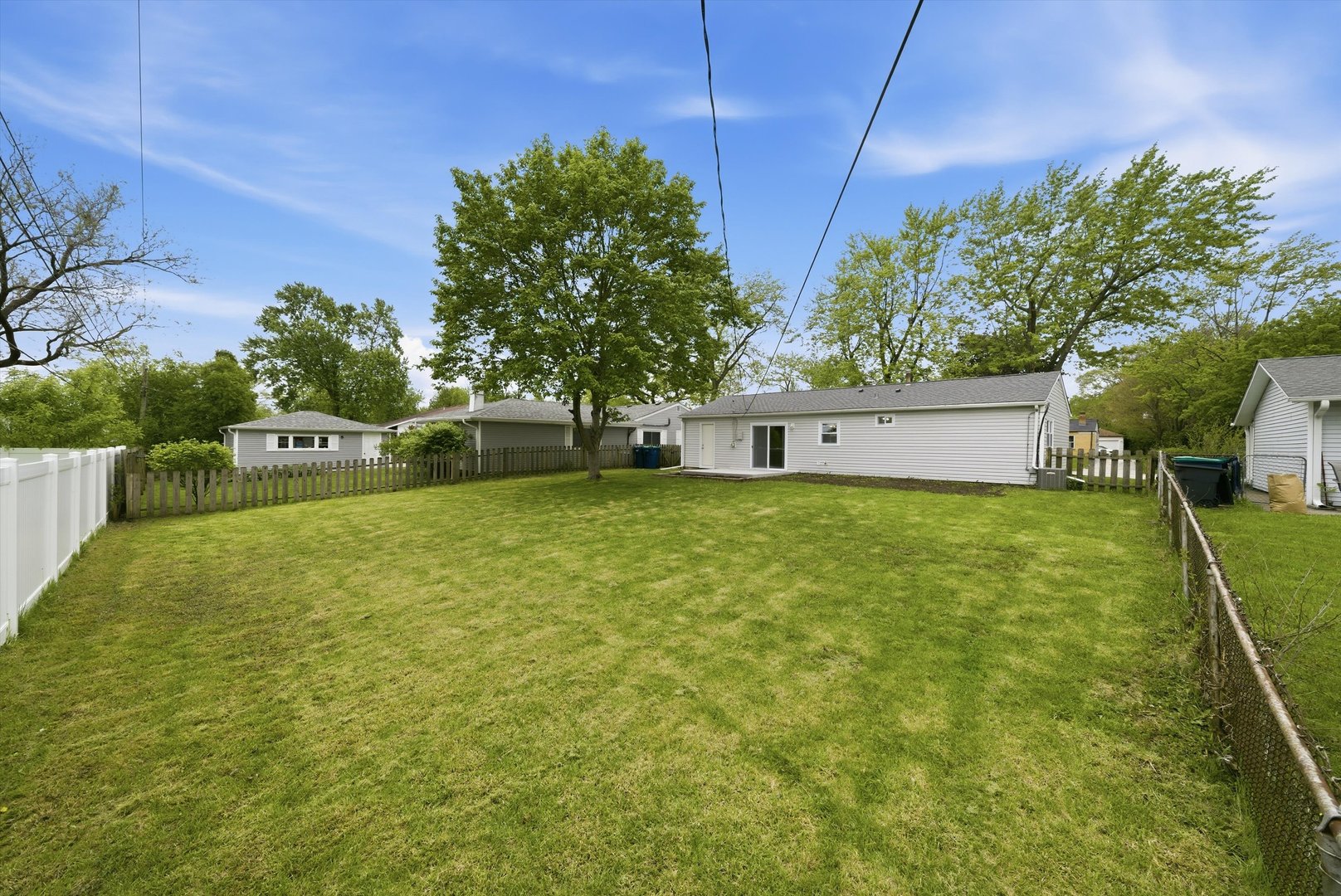 953 Dartmouth Avenue, Matteson, IL 60443