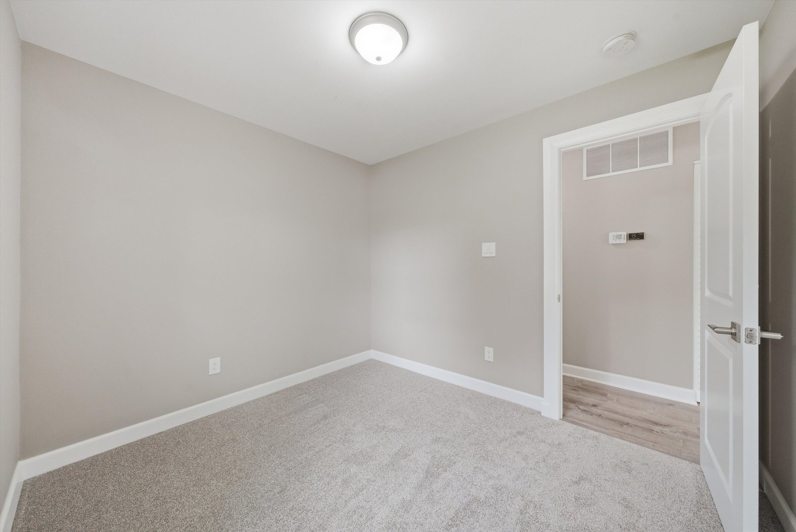 953 Dartmouth Avenue, Matteson, IL 60443