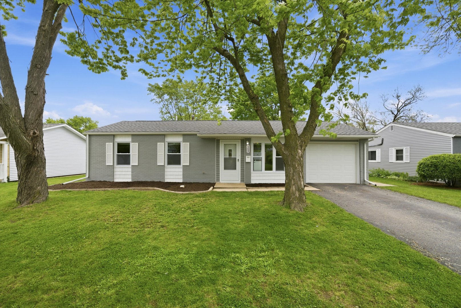 953 Dartmouth Avenue, Matteson, IL 60443