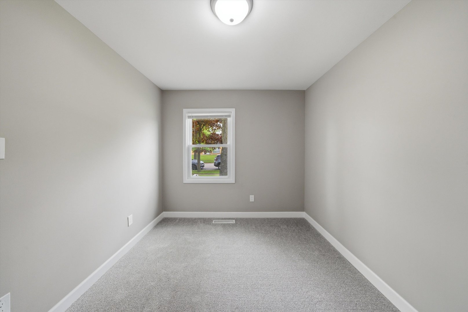 953 Dartmouth Avenue, Matteson, IL 60443