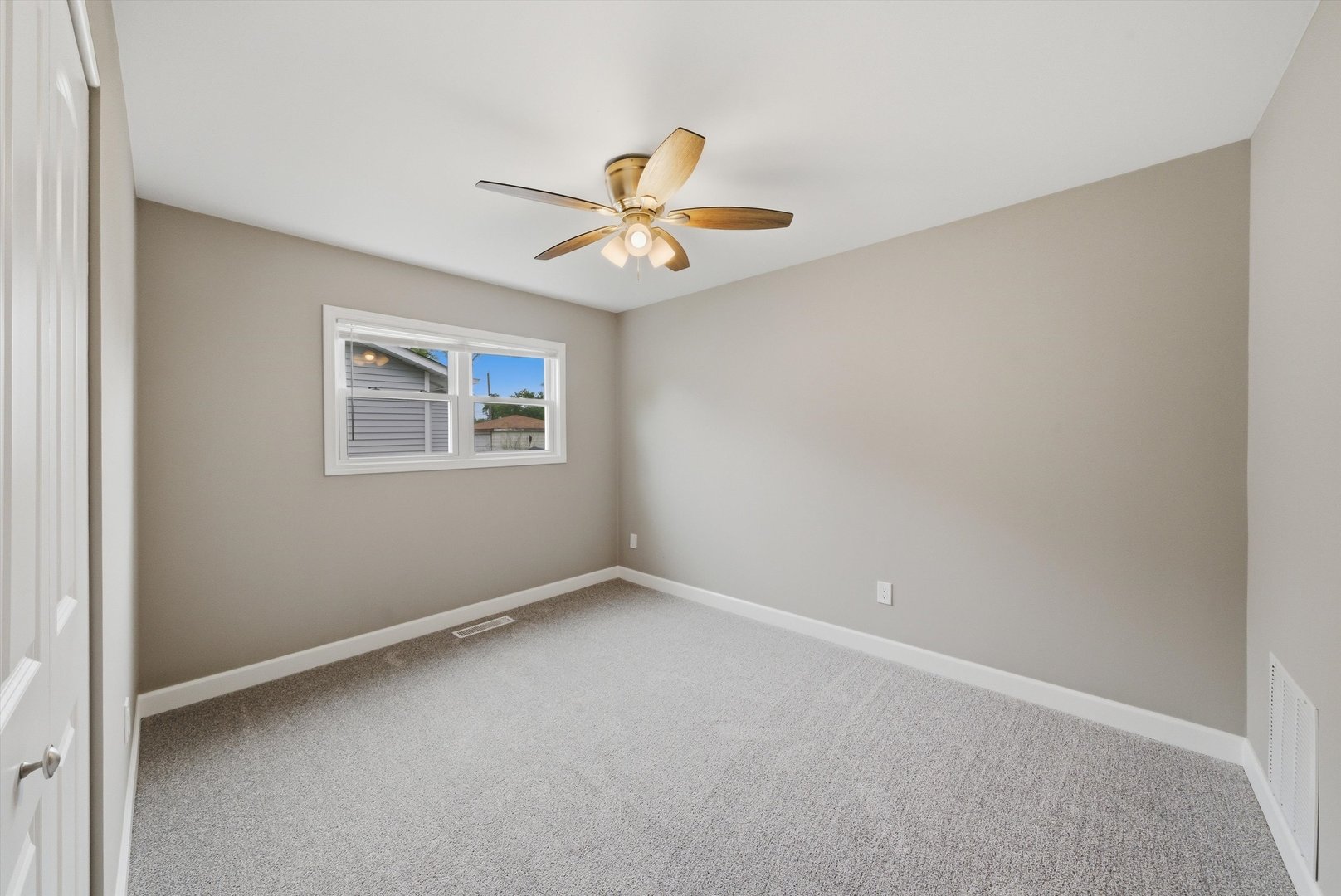 953 Dartmouth Avenue, Matteson, IL 60443