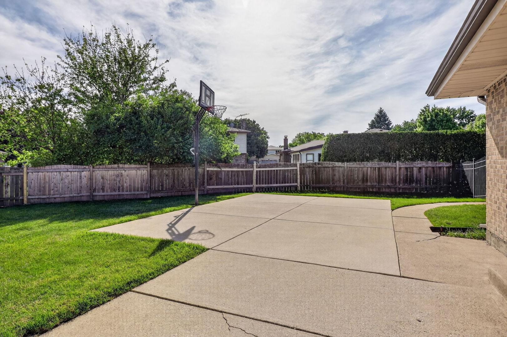 Downers Grove, IL 60516