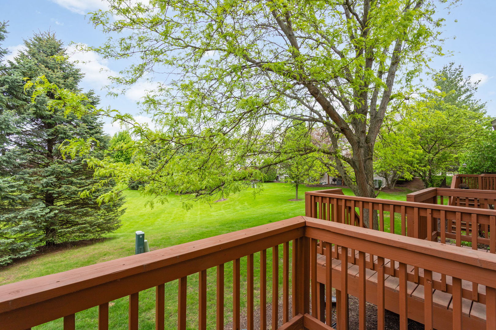 2250 STOUGHTON Drive, Aurora, IL 60502