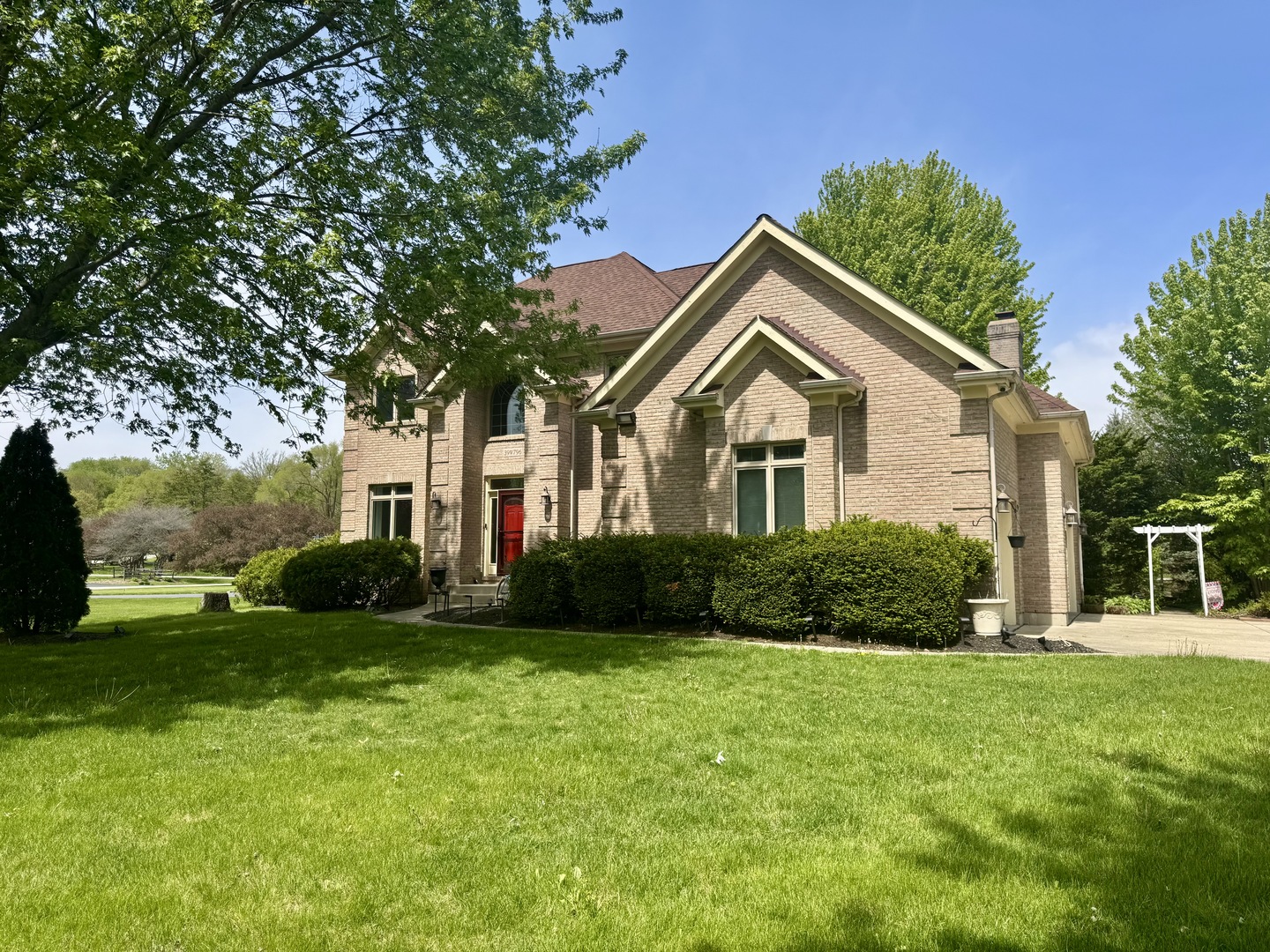 39W796 Dairyherd Lane, St. Charles, IL 60175