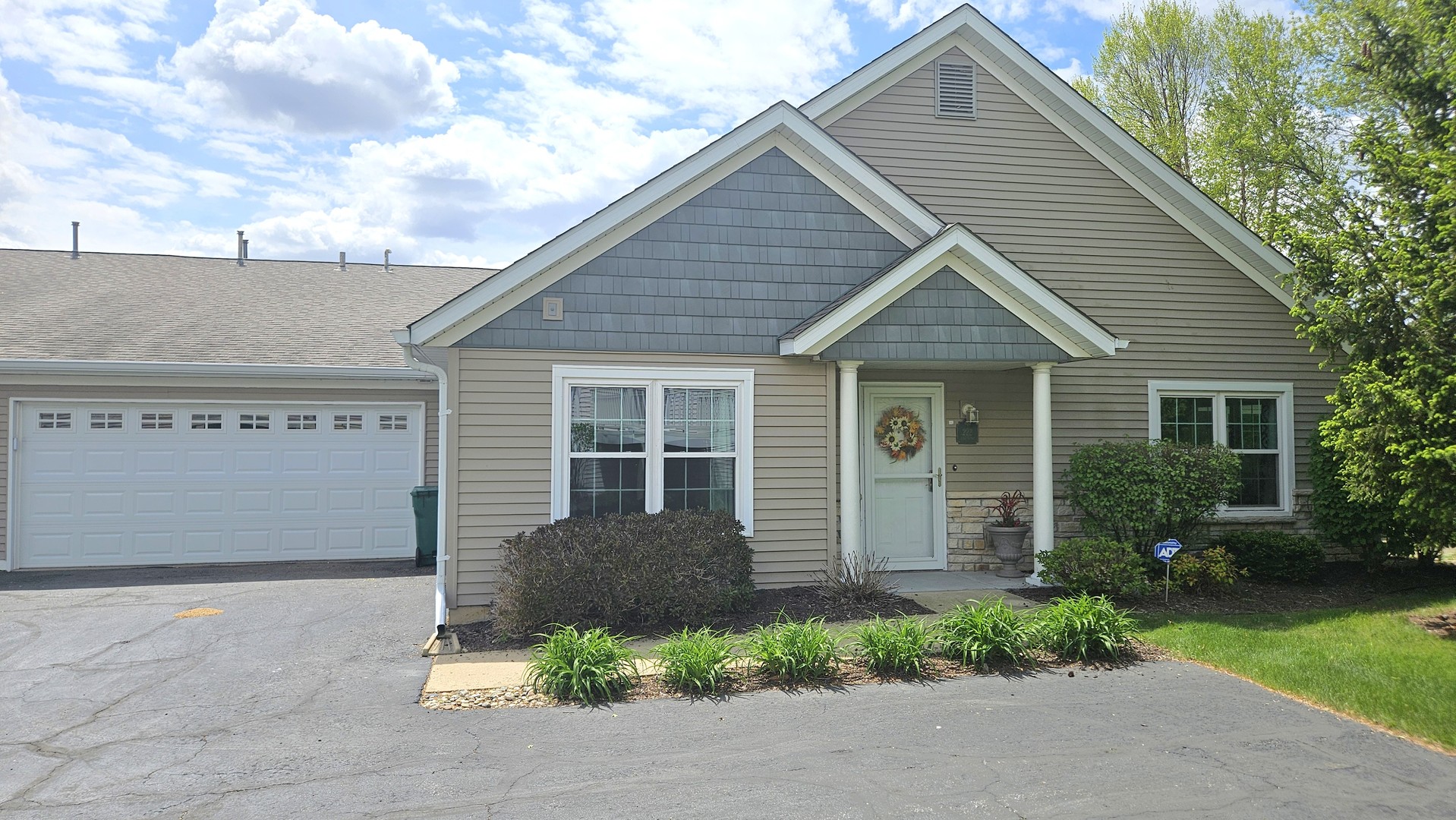 222 Lily Lane #222, Rockford, IL 61107