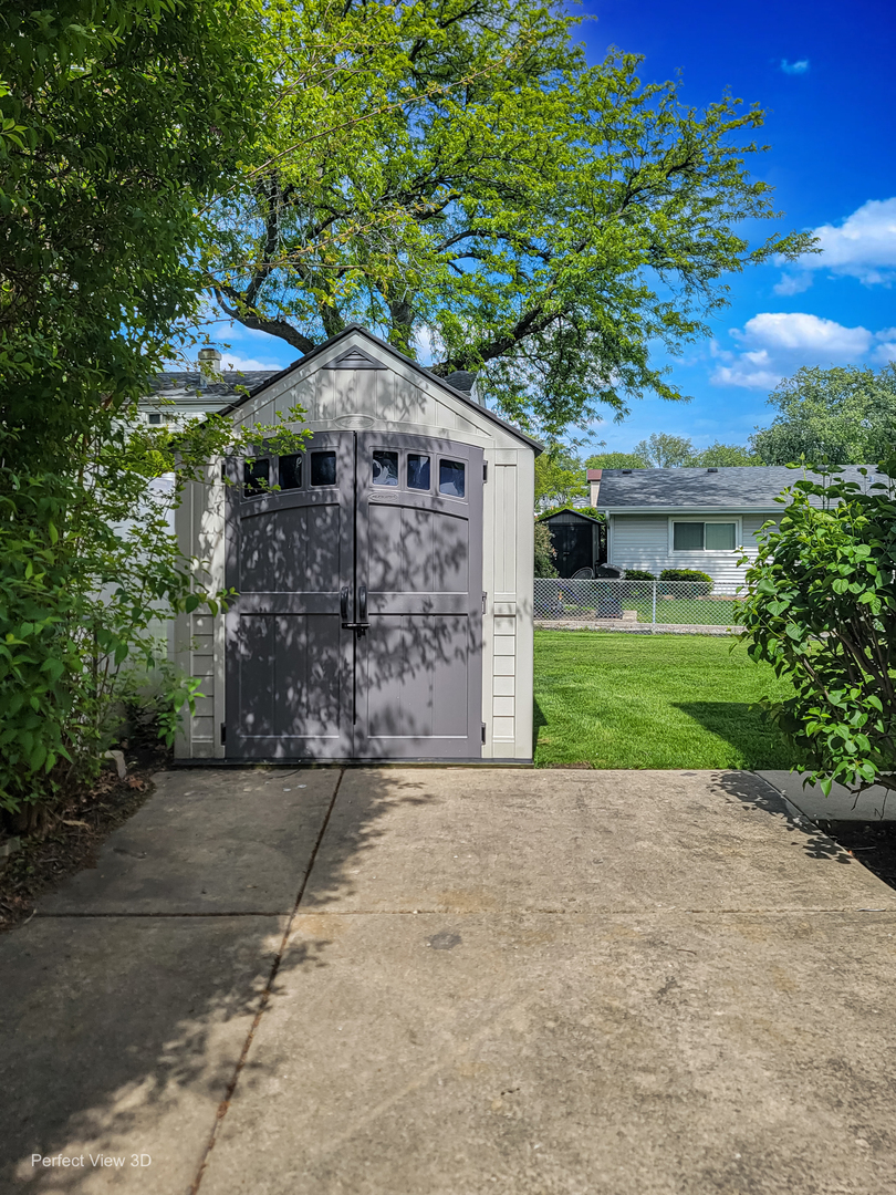 1415 Colony Court, Lombard, IL 60148