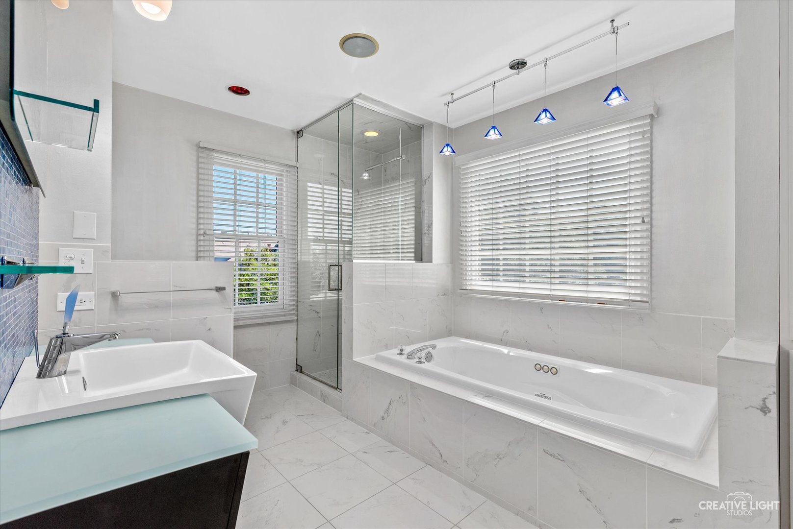 108 Waterside Place, Burr Ridge, IL 60527