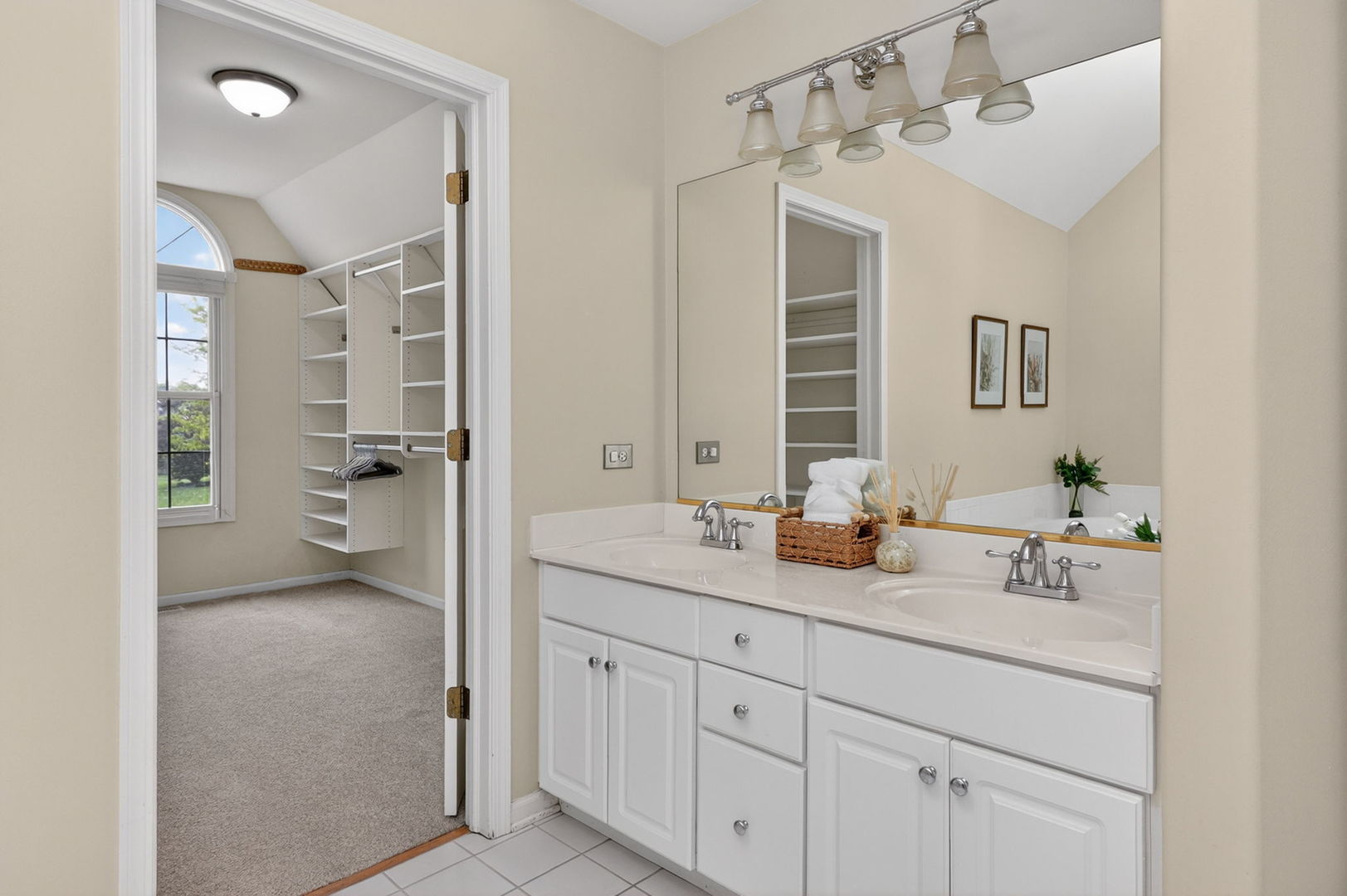 2908 Sibling Court, Naperville, IL 60564