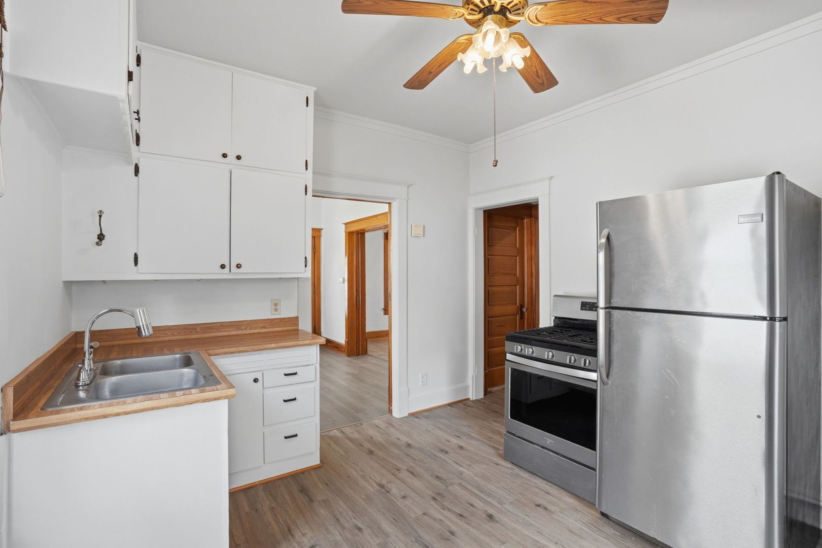 118 5th Street, Silvis, IL 61282