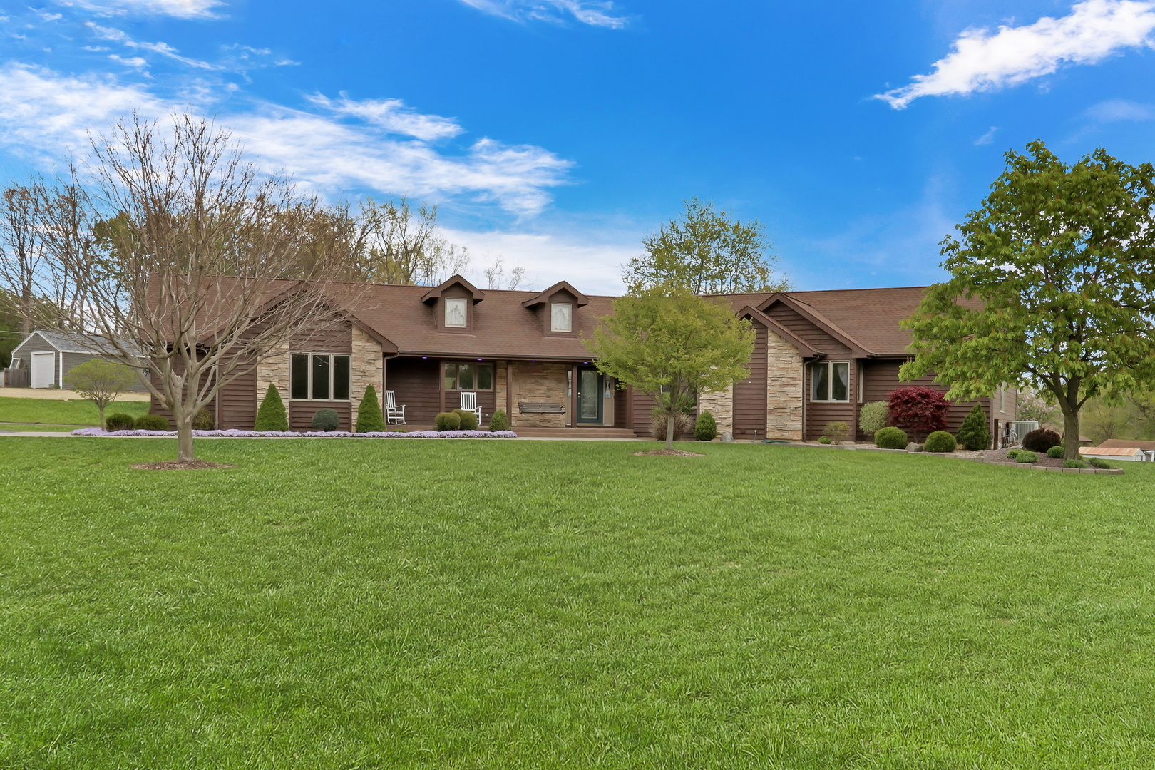 41591 N Park Avenue, Zion, IL 60099