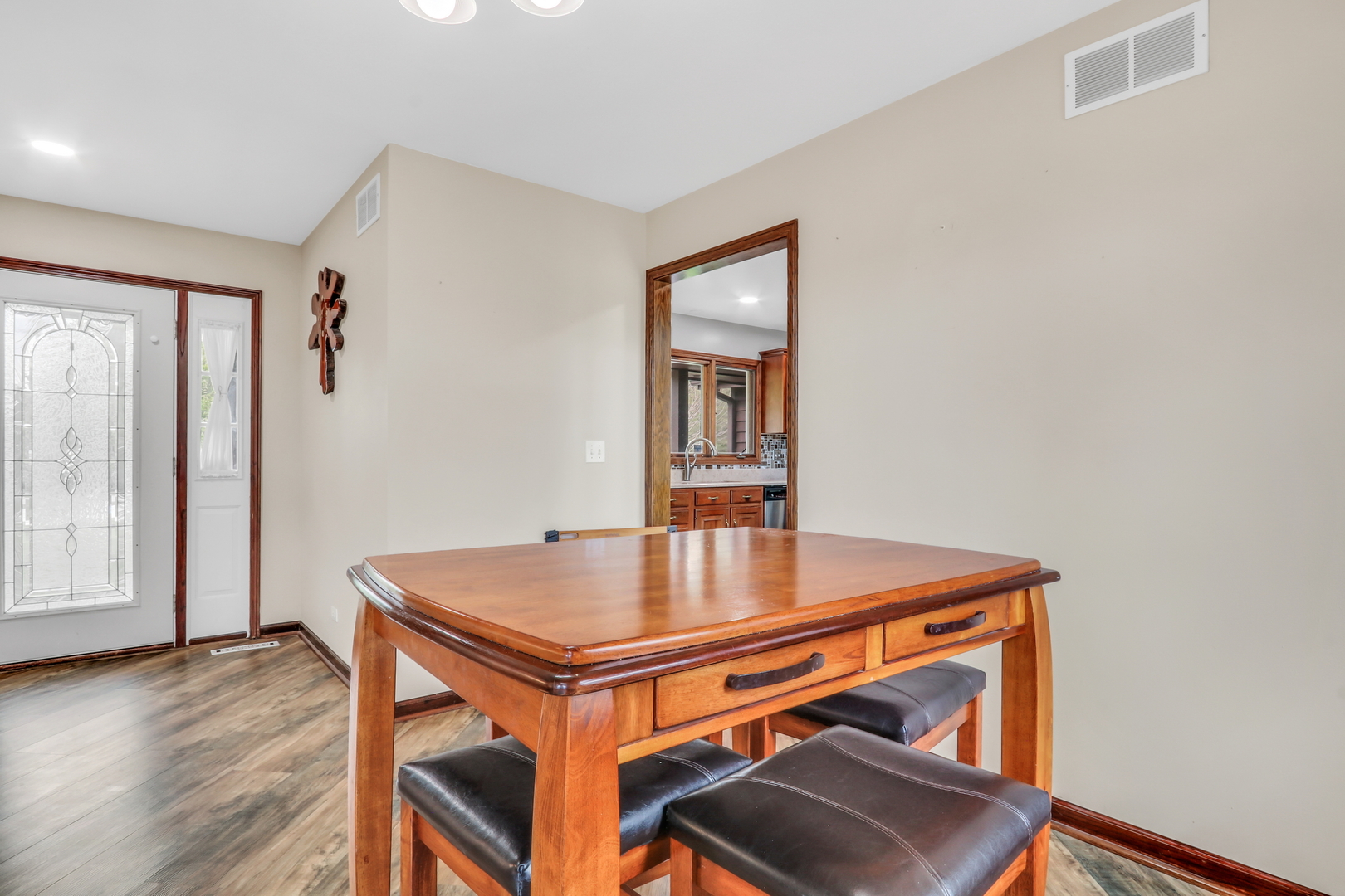 41591 N Park Avenue, Zion, IL 60099