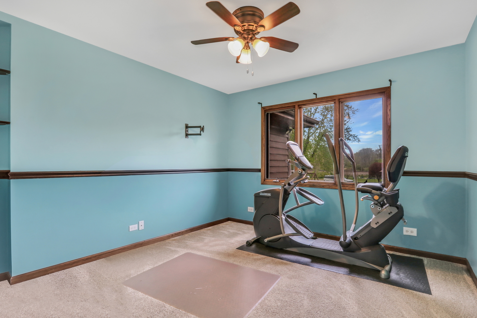 41591 N Park Avenue, Zion, IL 60099