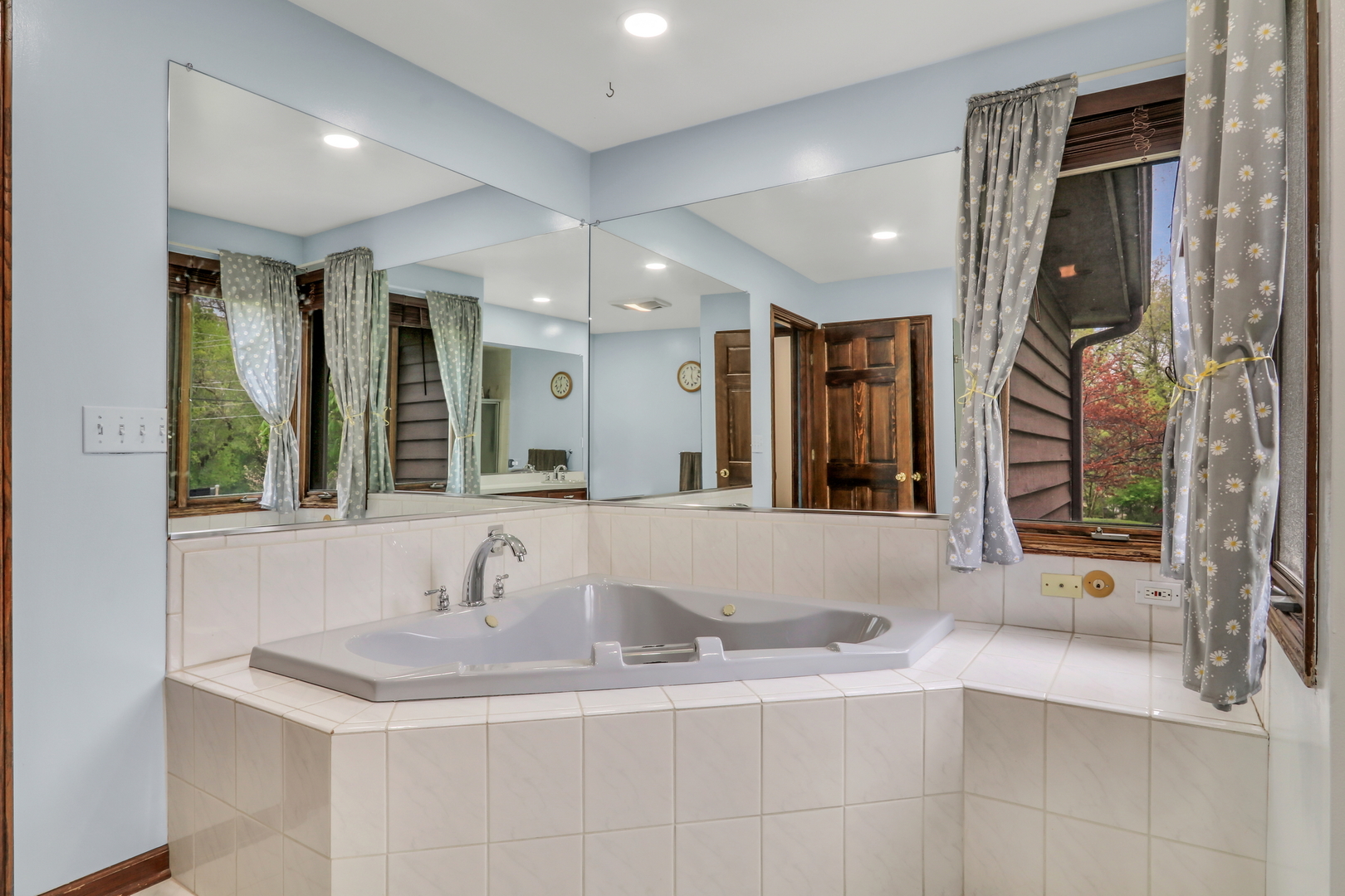 41591 N Park Avenue, Zion, IL 60099
