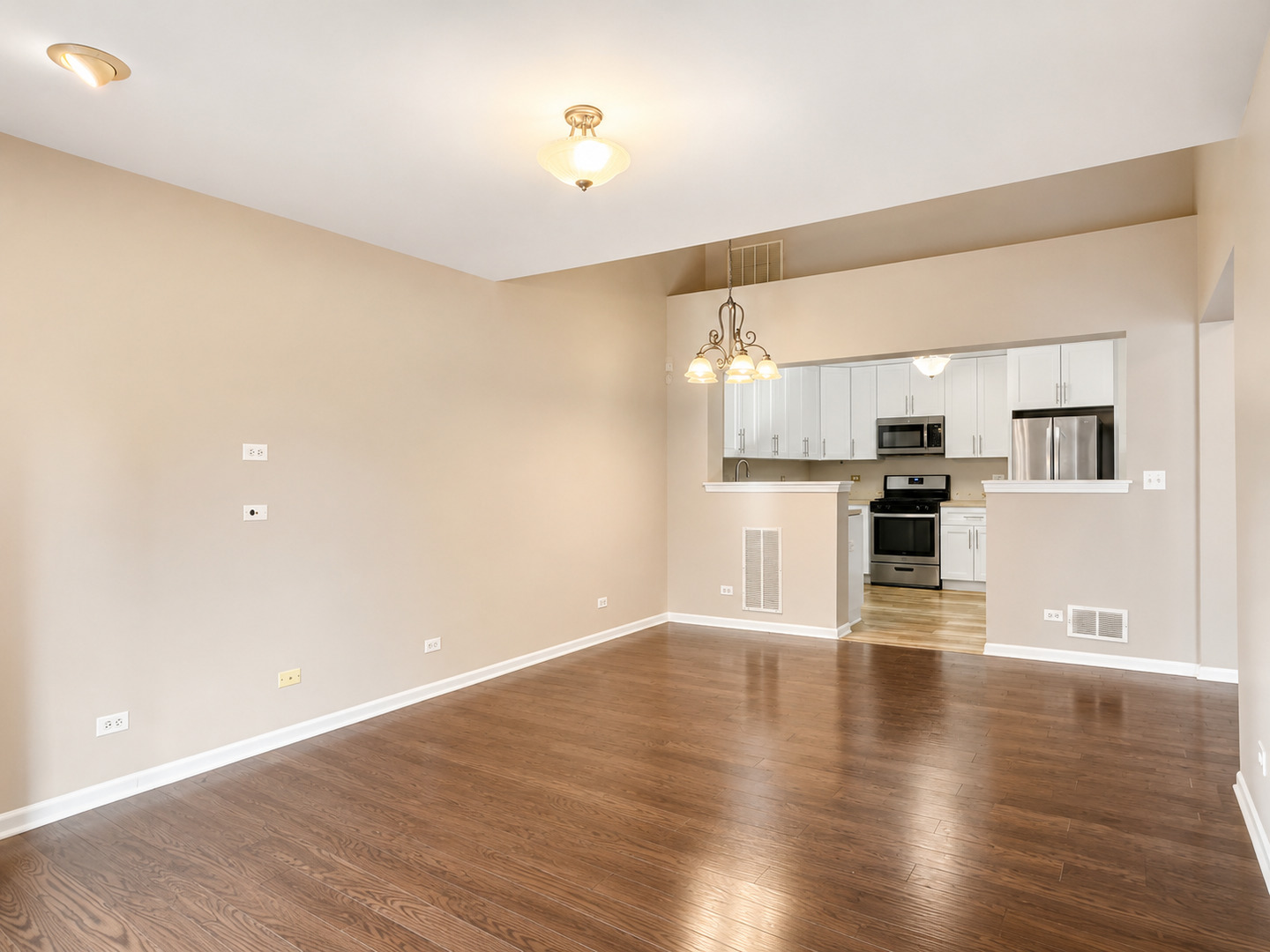 3108 Reflection Drive, Naperville, IL 60564