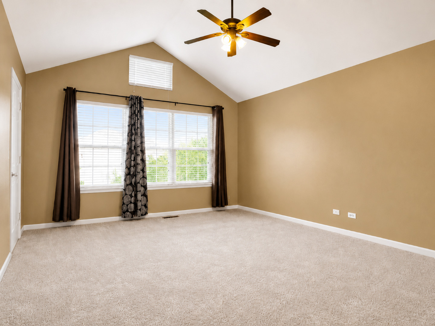 3108 Reflection Drive, Naperville, IL 60564