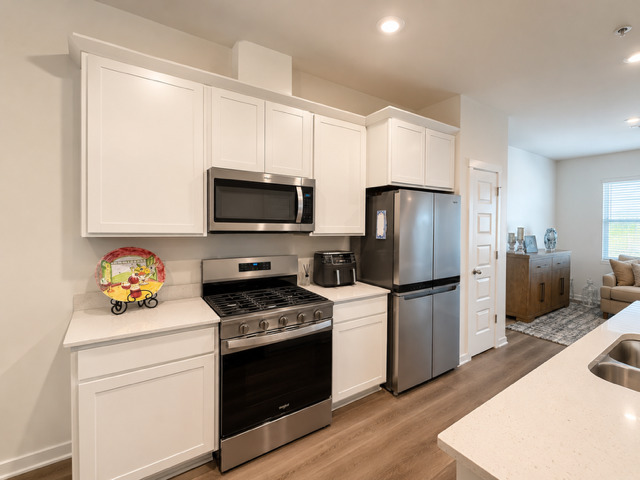 2255 Riesling Road, Oswego, IL 60543