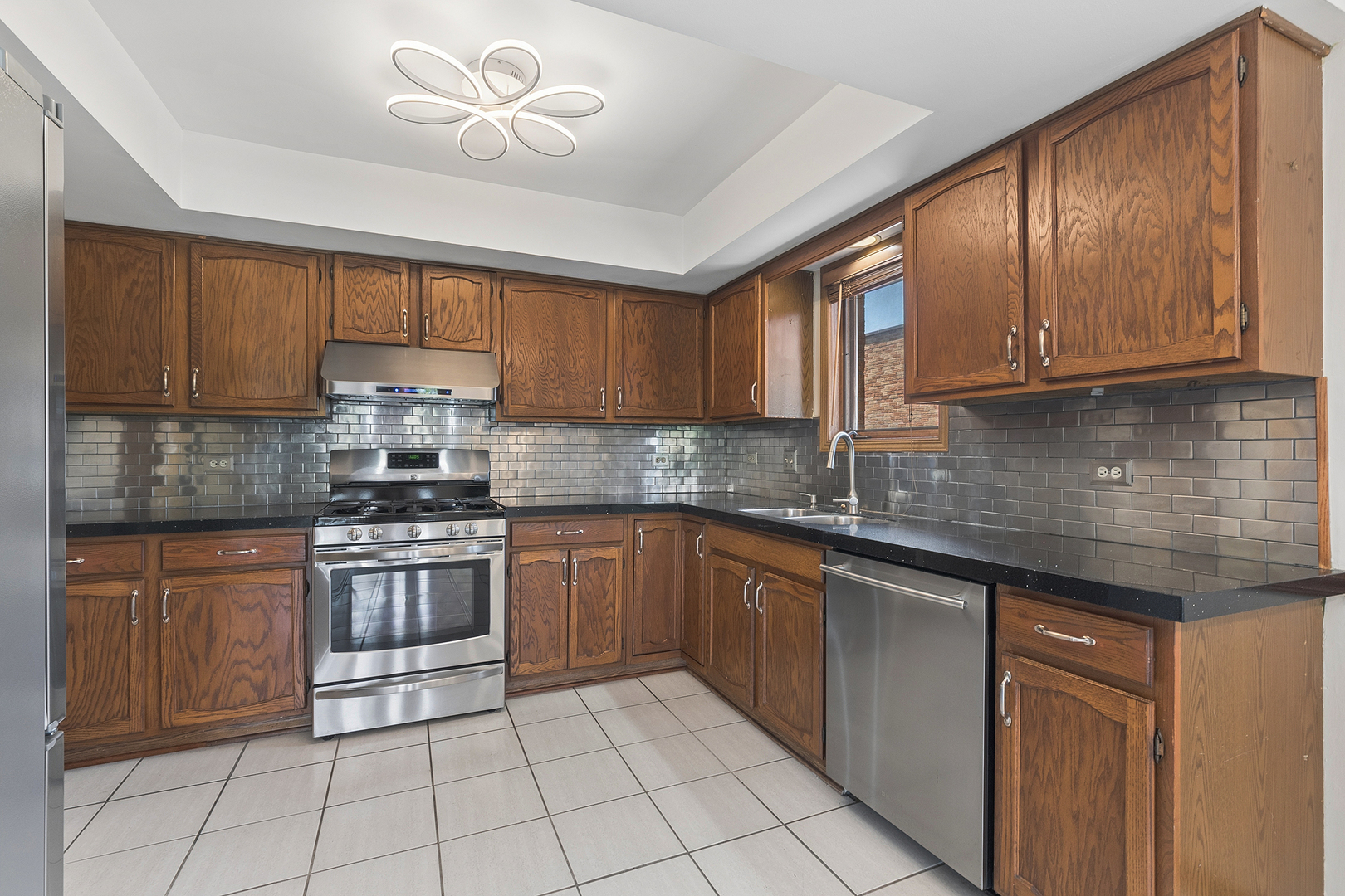 4029 W 93rd Place #B, Oak Lawn, IL 60453