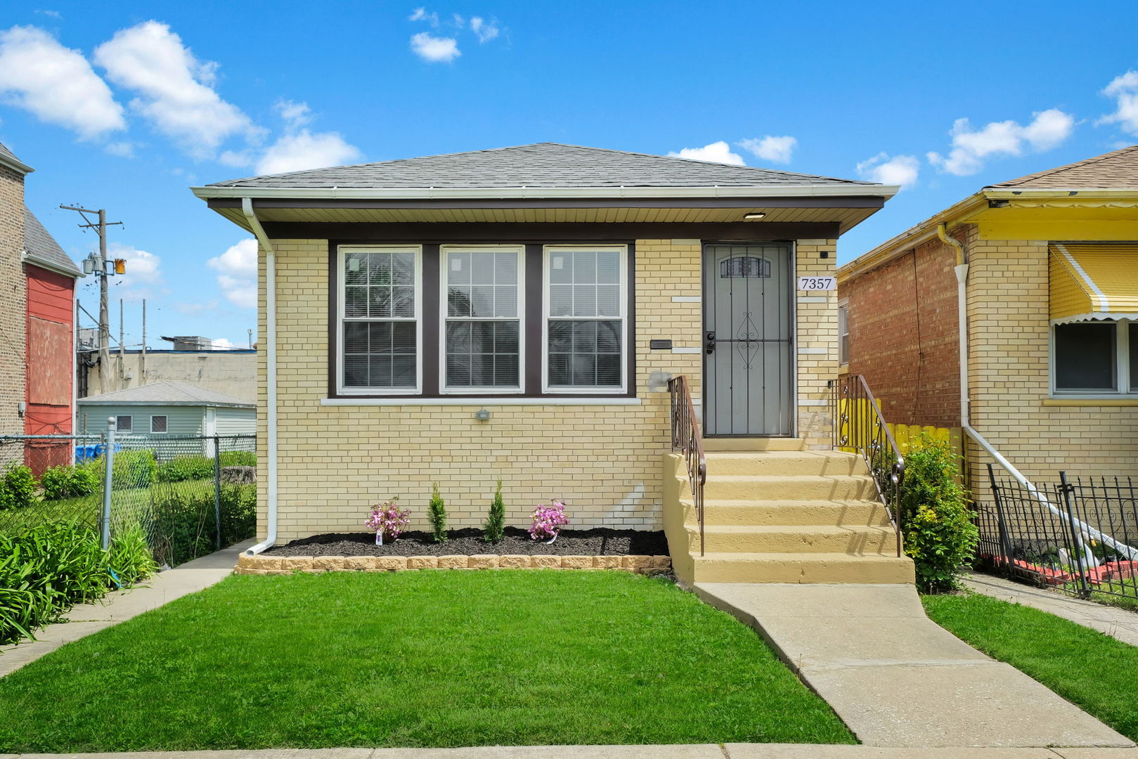 7357 S MARSHFIELD Avenue, Chicago, IL 60636