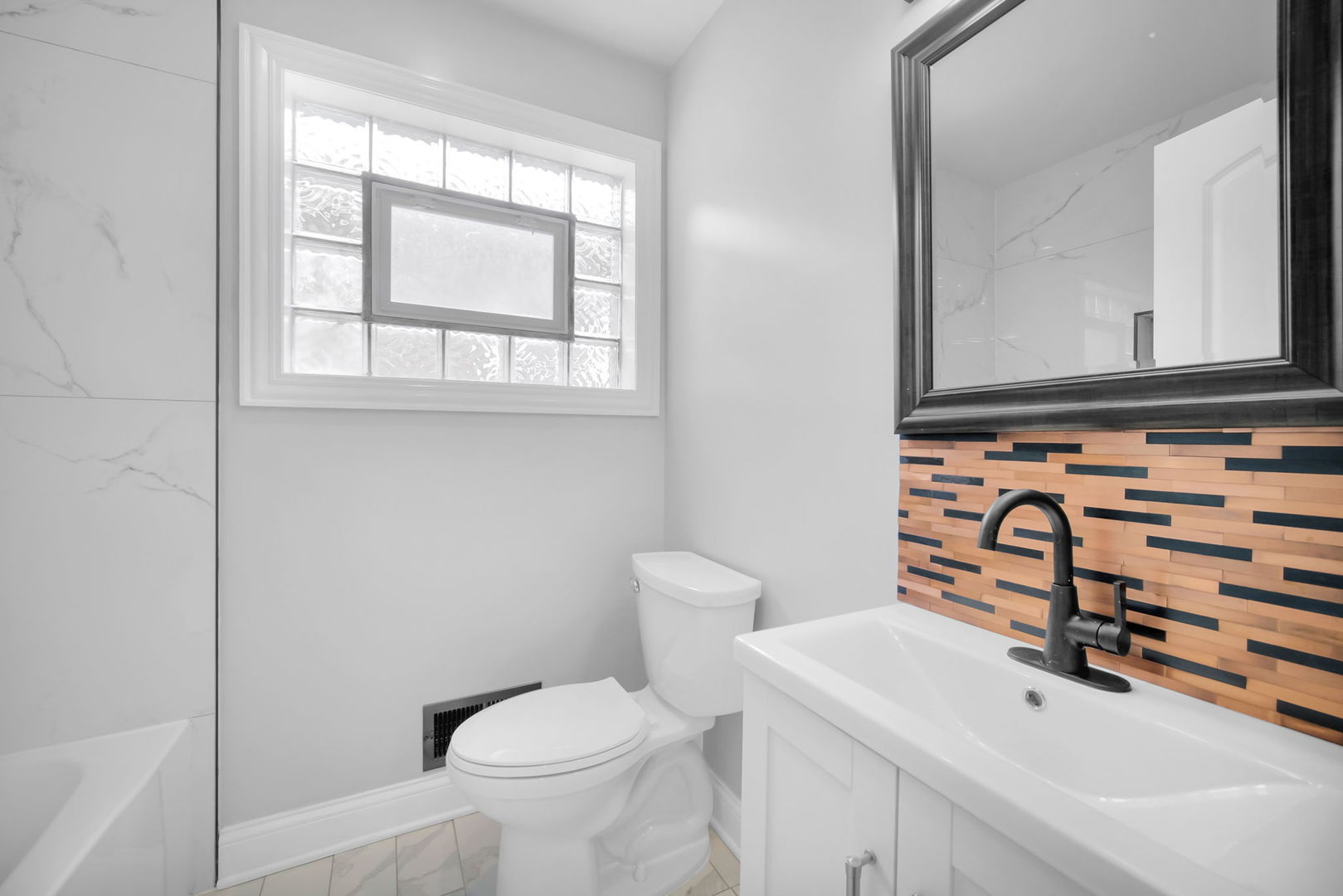 7357 S MARSHFIELD Avenue, Chicago, IL 60636