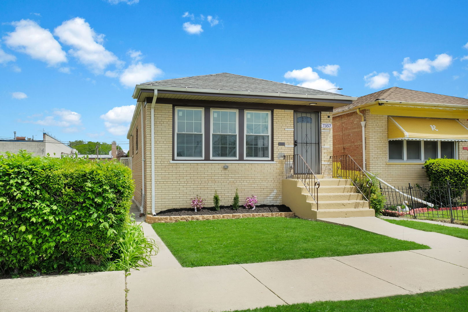 7357 S MARSHFIELD Avenue, Chicago, IL 60636
