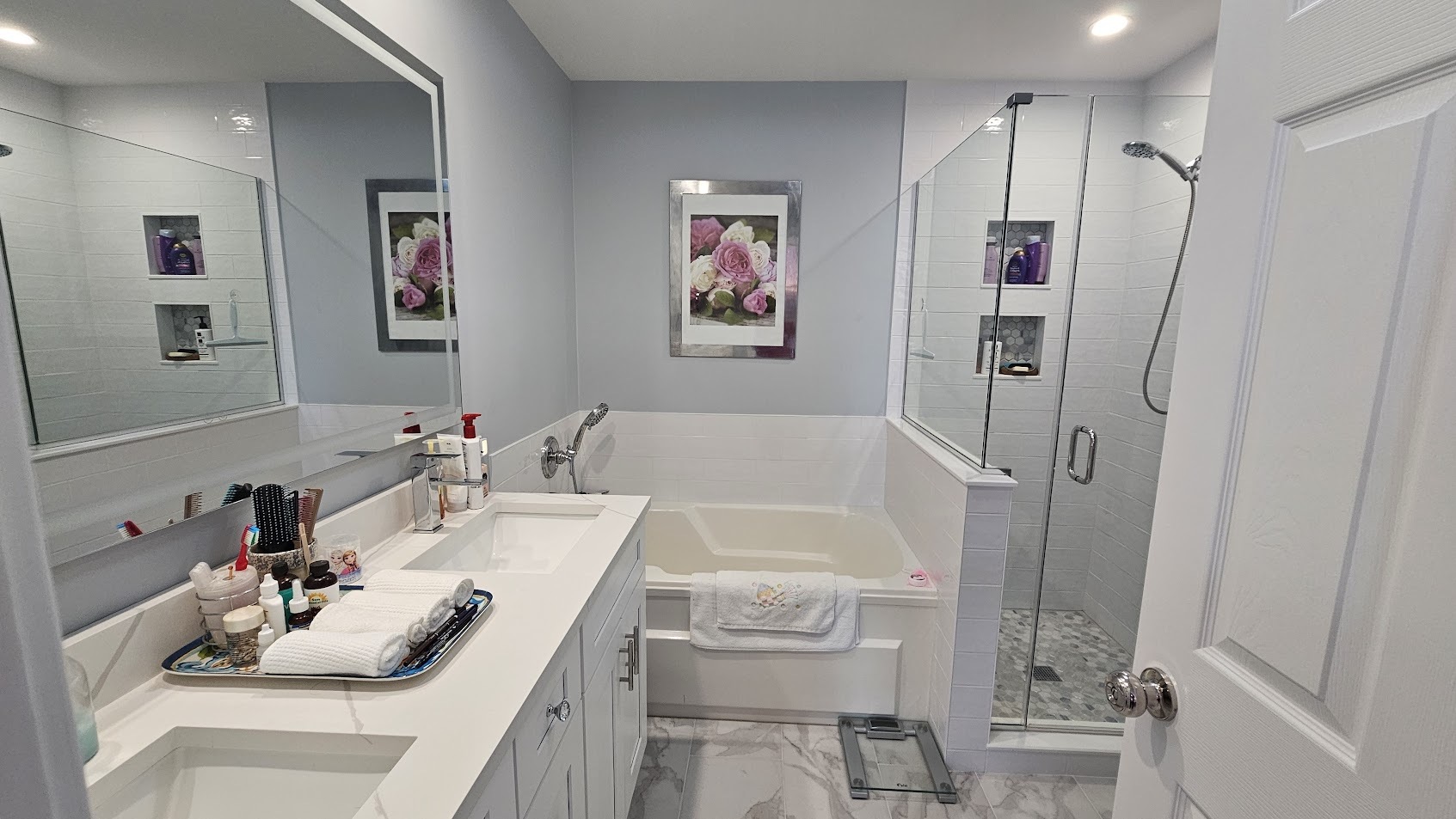 3623 Roanoke Avenue, Carpentersville, IL 60110