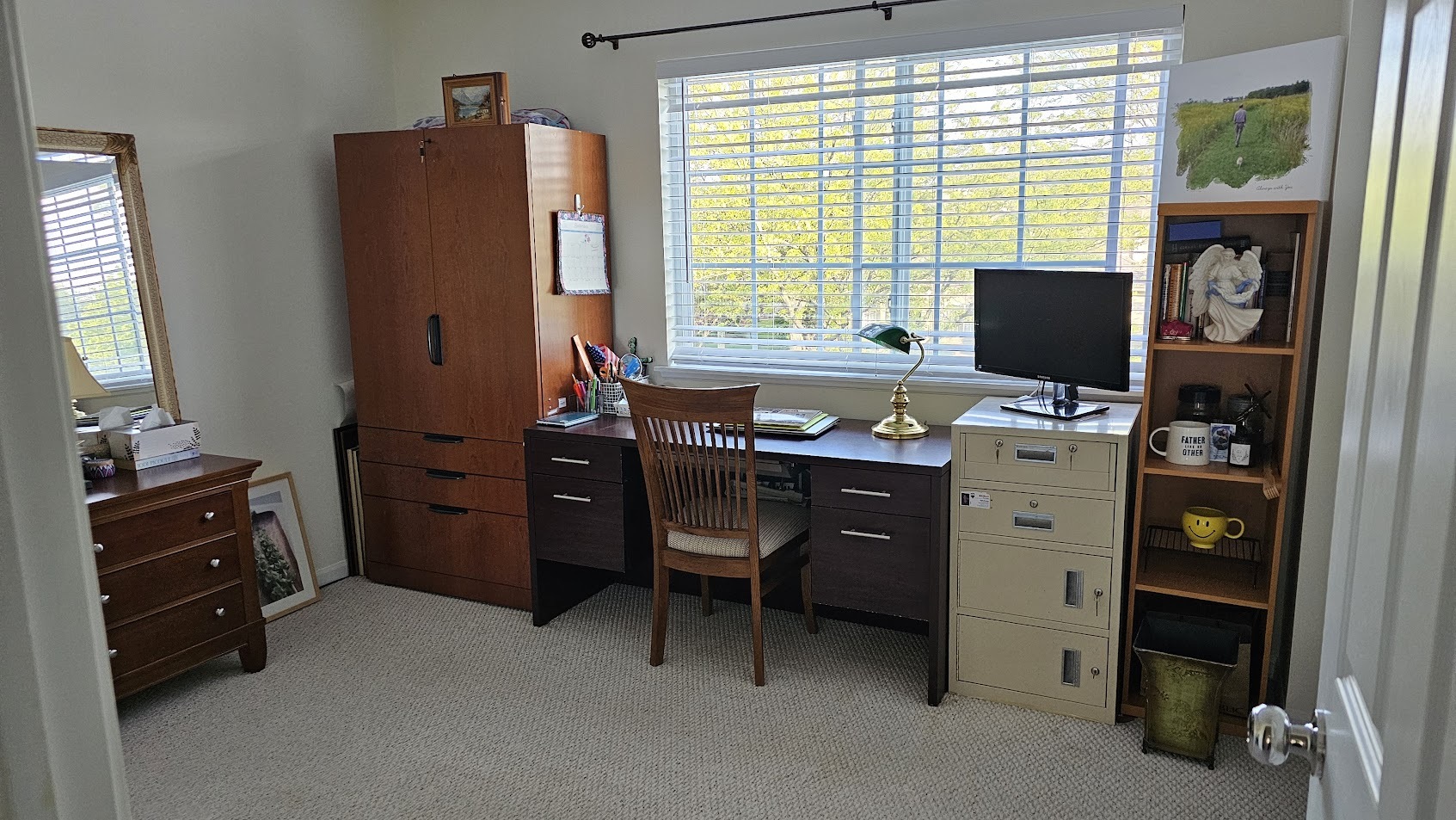 3623 Roanoke Avenue, Carpentersville, IL 60110