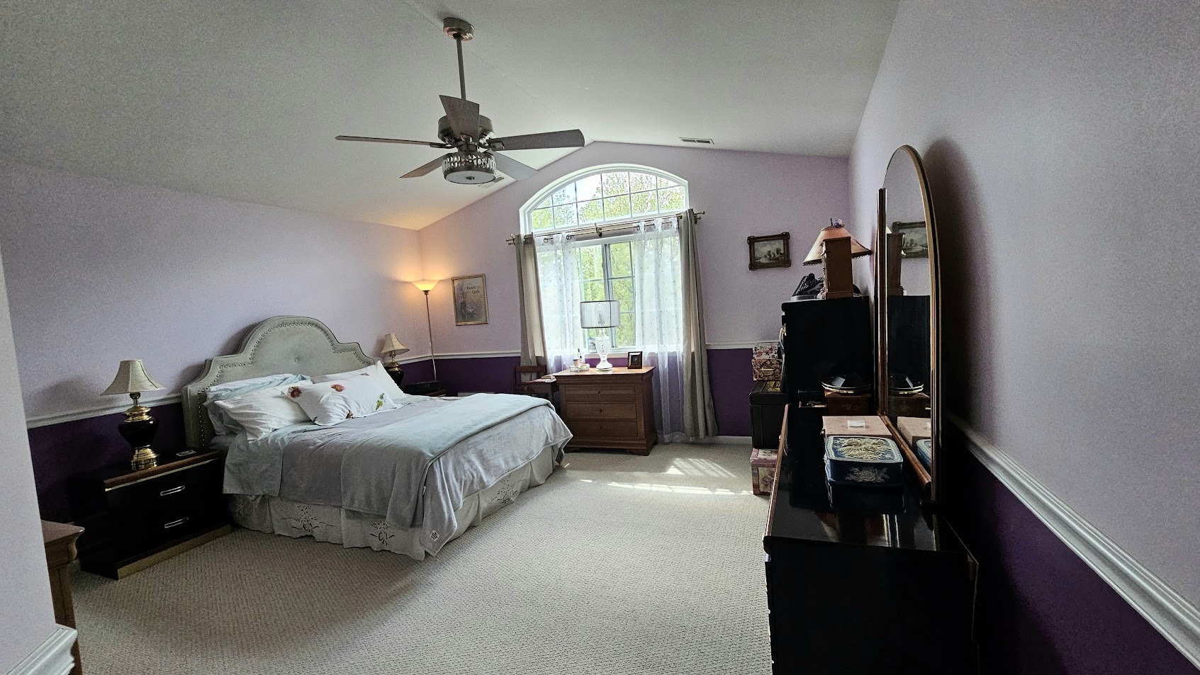 3623 Roanoke Avenue, Carpentersville, IL 60110