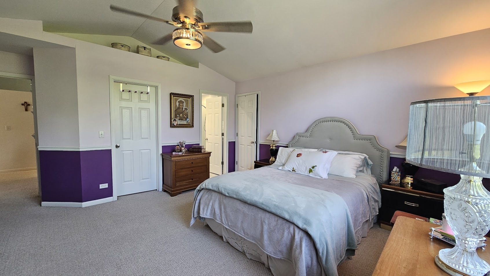 3623 Roanoke Avenue, Carpentersville, IL 60110